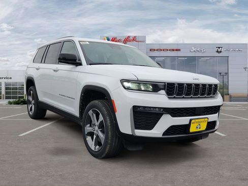 New 2026 Jeep Grand Cherokee L Limited AWD/4WD image 7
