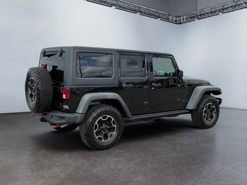Used 2016 Jeep Wrangler Unlimited Rubicon AWD/4WD image 3