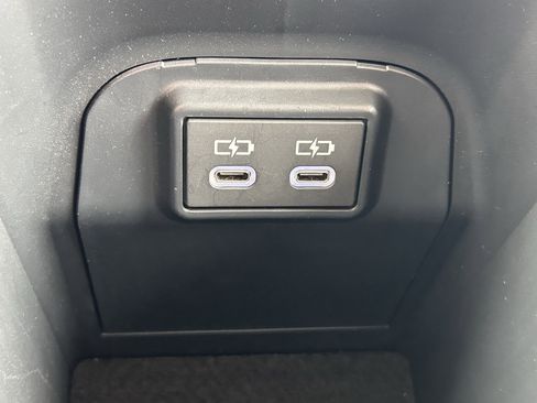 Certified 2025 Toyota RAV4 XLE AWD/4WD image 33