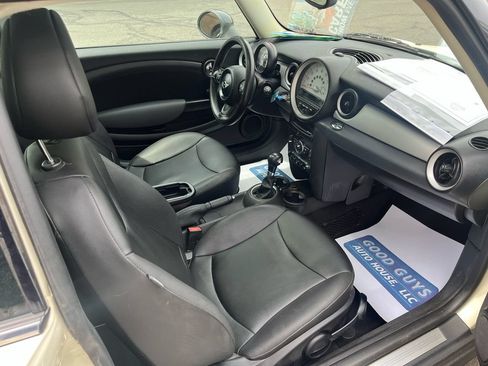 Used 2012 MINI Cooper Clubman FWD image 16
