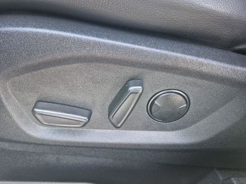 Certified 2024 Ford Edge ST-Line image 12