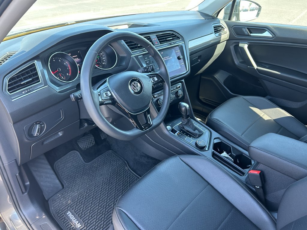 Used 2020 Volkswagen Tiguan SE AWD/4WD image 24