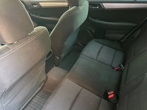 Used 2017 Subaru Outback 2.5i Premium AWD/4WD image 16