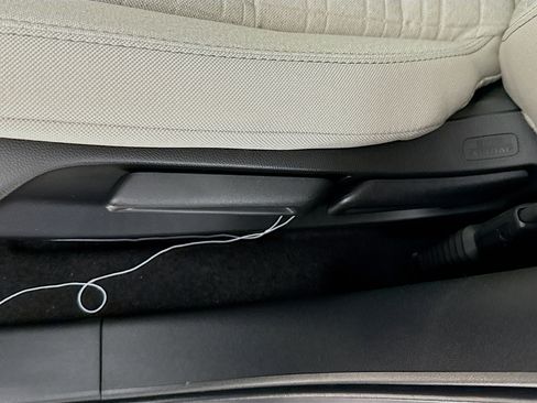 New 2026 Honda HR-V LX image 22