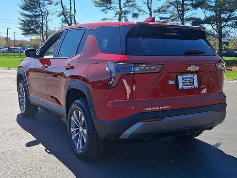 New 2026 Chevrolet Equinox LT AWD/4WD image 9
