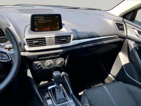 Used 2017 MAZDA MAZDA3 Sport w/ Preferred Equipment Package FWD image 6