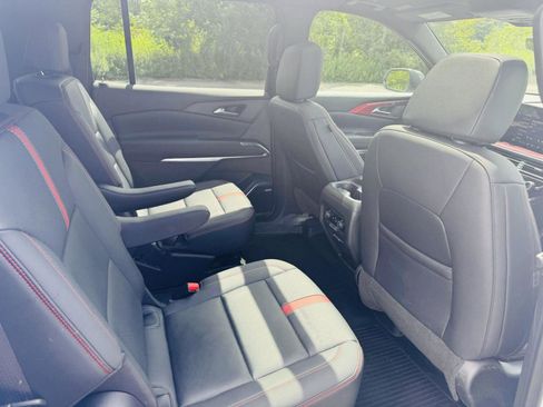 Used 2024 Chevrolet Traverse RS w/ LPO, Floor Liner Package image 38