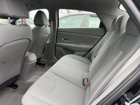 Certified 2023 Hyundai Elantra SEL w/ Convenience Package FWD image 11