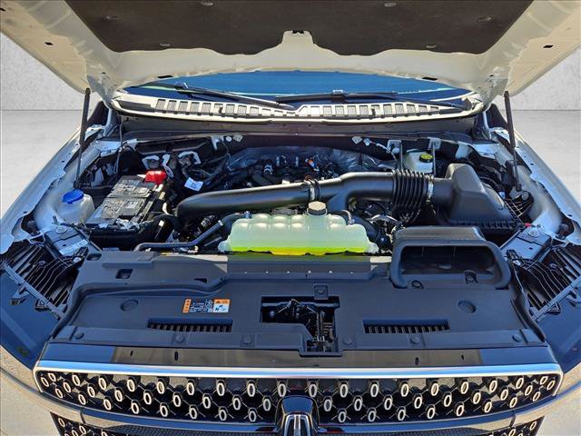 New 2027 Lincoln Navigator Premiere AWD/4WD image 17