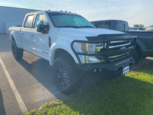 Used 2020 Ford F350 Lariat w/ Lariat Ultimate Package AWD/4WD image 4