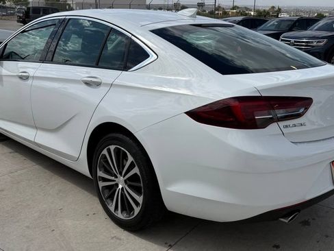 Used 2018 Buick Regal Preferred FWD image 6