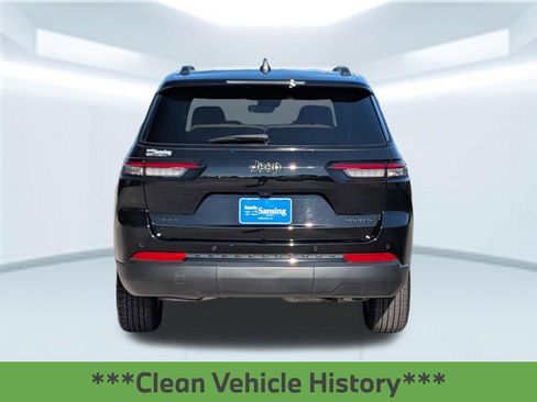 Used 2024 Jeep Grand Cherokee L Limited w/ Black Appearance Package AWD/4WD image 5