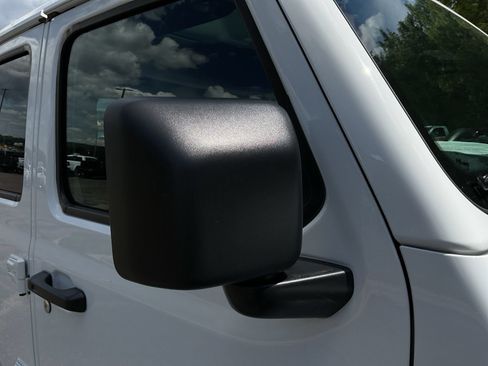 Used 2024 Jeep Gladiator Sport AWD/4WD image 26