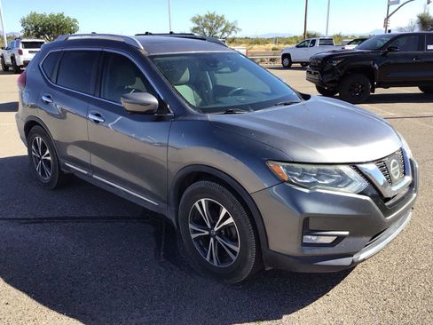 Used 2017 Nissan Rogue SL w/ SL Premium Package FWD image 7