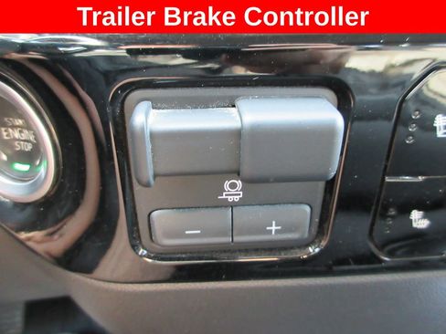 Certified 2025 GMC Sierra 1500 SLE w/ Max Trailering Package AWD/4WD image 18