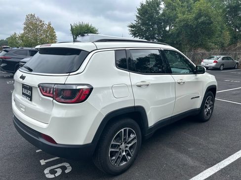 Used 2018 Jeep Compass Latitude w/ Popular Equipment Group FWD image 3