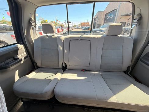 Used 2005 Ford F250 XL AWD/4WD image 14