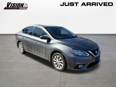 Used 2018 Nissan Sentra SV image 3