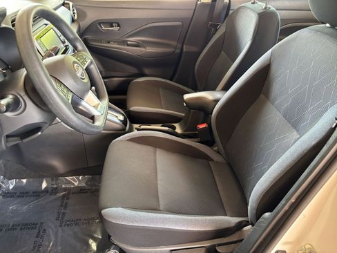 Used 2025 Nissan Versa SV FWD image 24