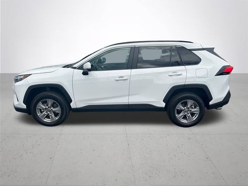 Used 2025 Toyota RAV4 XLE AWD/4WD image 10