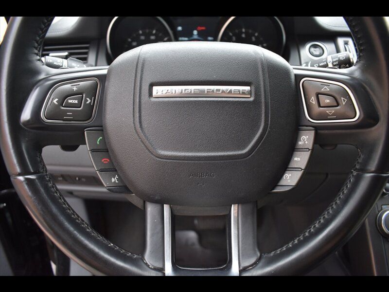 Used 2019 Land Rover Range Rover Evoque SE Premium AWD/4WD image 13