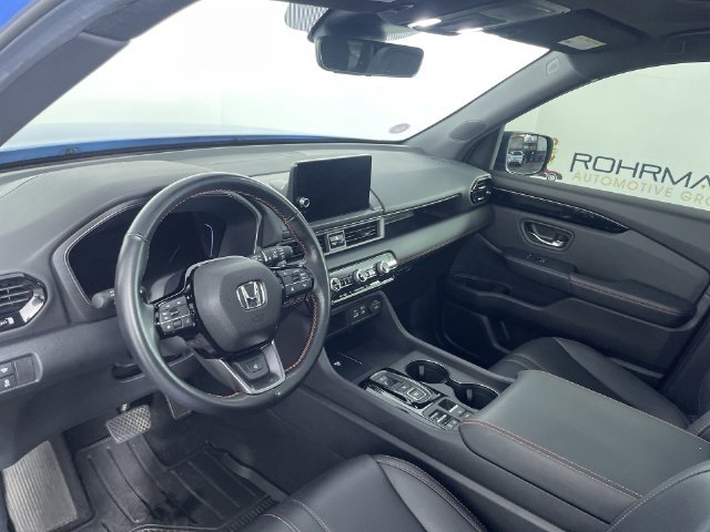 Used 2025 Honda Pilot TrailSport image 19