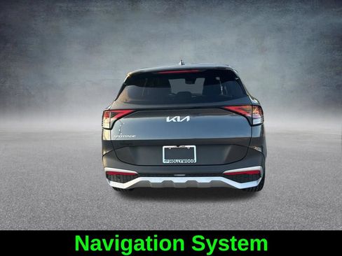 Used 2024 Kia Sportage EX FWD image 6