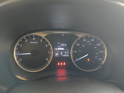 Used 2021 Nissan Kicks S FWD image 23