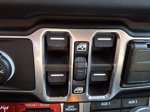 Used 2026 Jeep Gladiator Rubicon AWD/4WD image 23