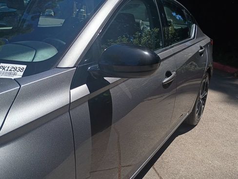 Used 2024 Nissan Altima 2.5 SR FWD image 9