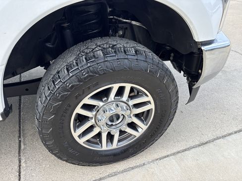 Used 2019 Ford F250 Lariat w/ Tow Technology Bundle image 9