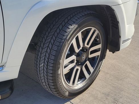 Used 2021 Toyota 4Runner Limited AWD/4WD image 6