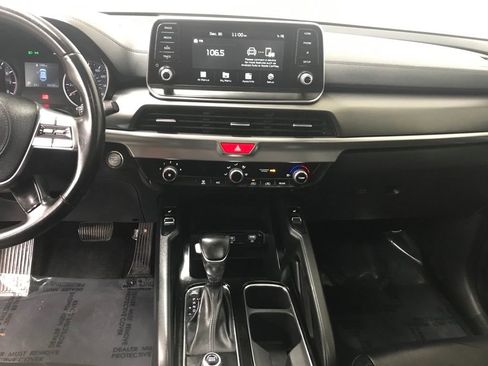 Used 2020 Kia Telluride S w/ S 8 Passenger Seating Package image 17