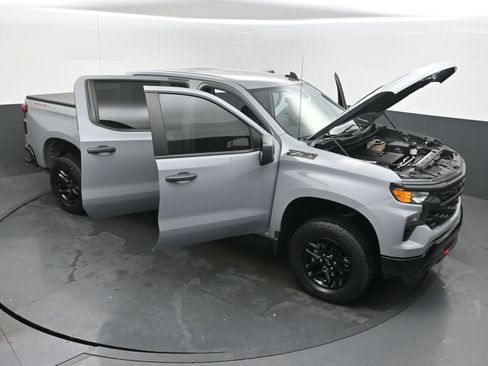 Used 2024 Chevrolet Silverado 1500 Custom Trail Boss w/ LPO, Dark Essentials Package AWD/4WD image 40