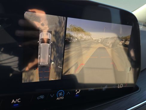 New 2026 Chevrolet Suburban Z71 image 24