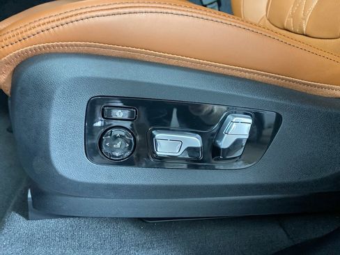 New 2026 BMW X5 M60i image 10