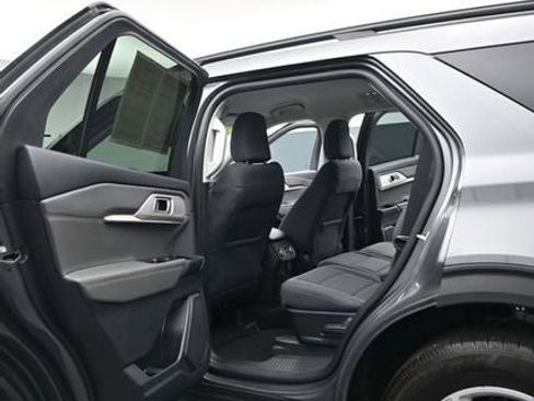 Certified 2025 Ford Explorer Active AWD/4WD image 15
