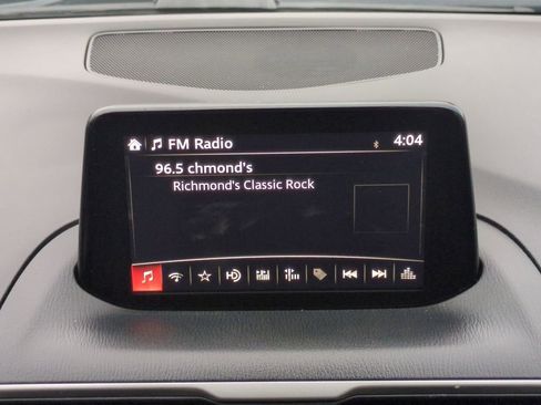 Used 2017 MAZDA MAZDA3 Touring image 17