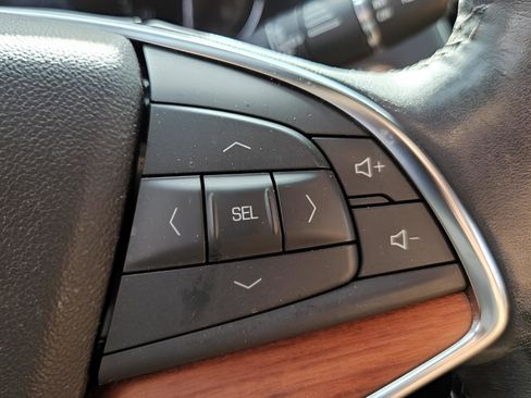 Used 2022 Cadillac XT5 Premium Luxury image 18