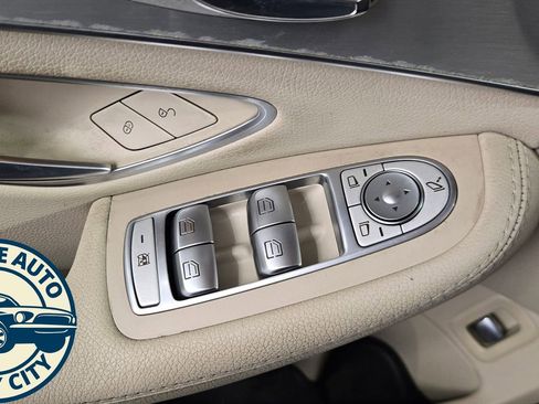 Used 2018 Mercedes-Benz C 300 4MATIC Sedan w/ Premium Package image 24