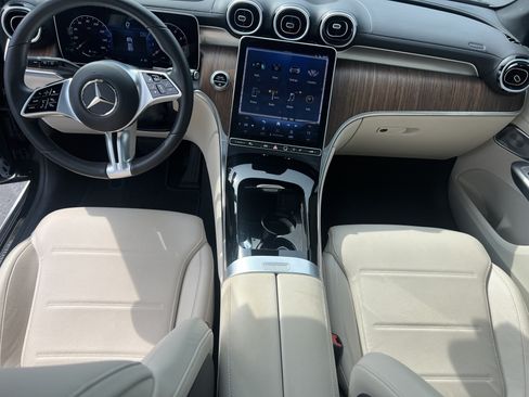 Used 2024 Mercedes-Benz GLC 300 image 30