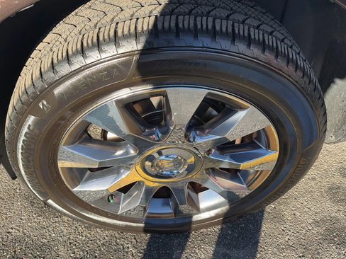 Used 2017 Buick Enclave Premium w/ Experience Buick Package image 9