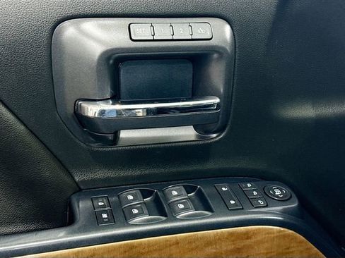 Used 2018 Chevrolet Silverado 2500 LTZ w/ Duramax Plus Package image 19
