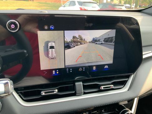 New 2026 Chevrolet Equinox LT w/ Convenience Package II image 22