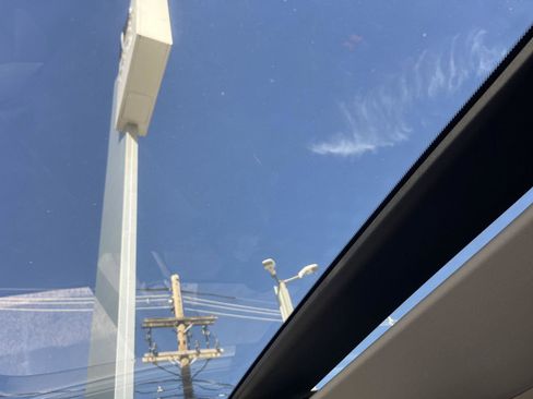 Used 2023 Nissan Rogue SL w/ SL Premium Package image 22