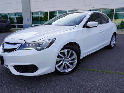 Used 2016 Acura ILX FWD image 3