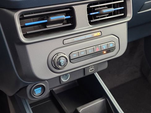 New 2026 Ford Maverick Lobo image 24