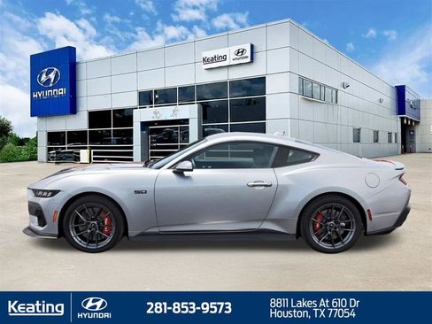 Used 2024 Ford Mustang GT Premium RWD image 8