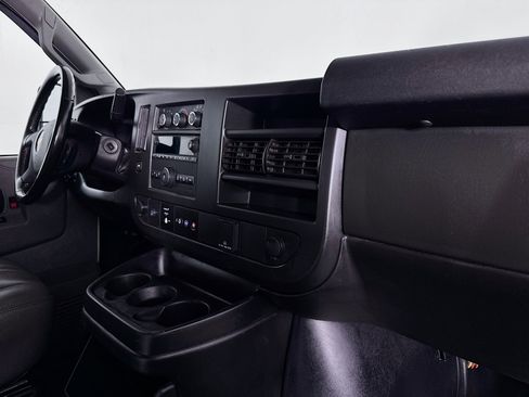 Used 2021 Chevrolet Express 2500 Work Van w/ Driver Convenience Package image 25