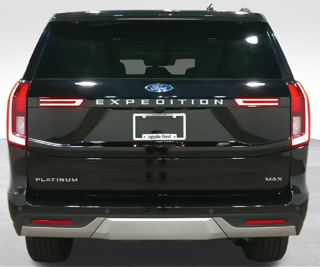 Used 2025 Ford Expedition Max Platinum w/ Driver's Package AWD/4WD image 4